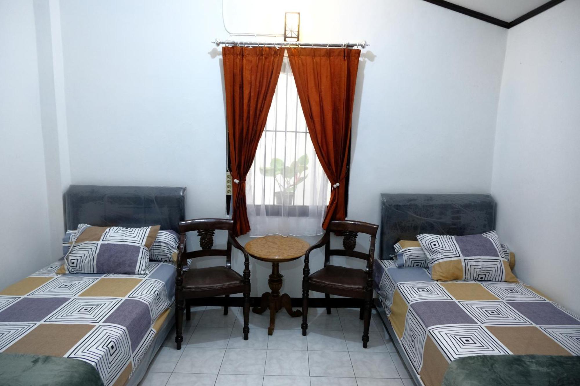 Griya Merbabu Asri Homestay Salatiga Exterior foto